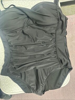 Liz Claiborne Black Ruched One-Piece Swimsuit